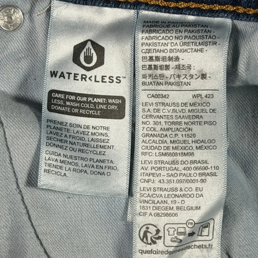 Levis rugged medium